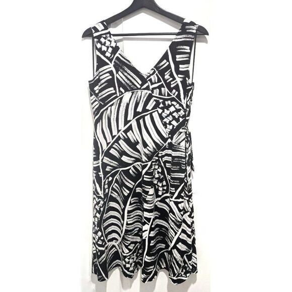 Nwt Nic+Zoe | Moonlit Palm Dress with cinched waist - Picture 5 of 12